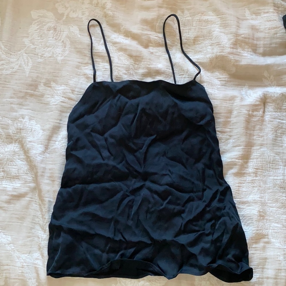 Black top - adjustable cross strings in the back